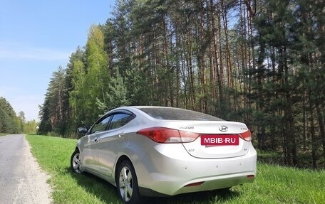 Hyundai Elantra V, 2011 год, 1 050 000 рублей, 2 фотография