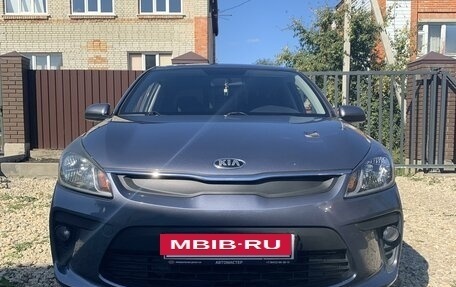 KIA Rio IV, 2017 год, 1 550 000 рублей, 2 фотография