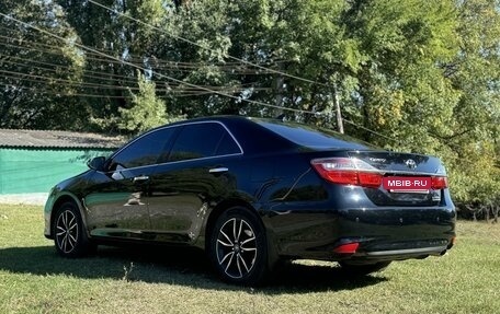 Toyota Camry, 2018 год, 2 850 000 рублей, 4 фотография