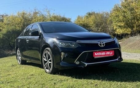 Toyota Camry, 2018 год, 2 850 000 рублей, 6 фотография