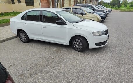 Skoda Rapid I, 2018 год, 955 000 рублей, 6 фотография