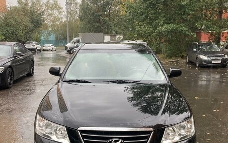 Hyundai Sonata VI, 2010 год, 920 000 рублей, 1 фотография