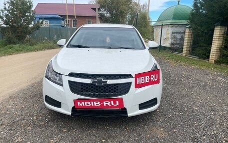 Chevrolet Cruze II, 2012 год, 585 000 рублей, 3 фотография