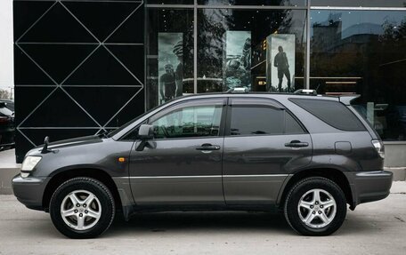 Toyota Harrier, 2002 год, 1 006 600 рублей, 2 фотография