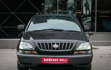 Toyota Harrier, 2002 год, 1 006 600 рублей, 8 фотография