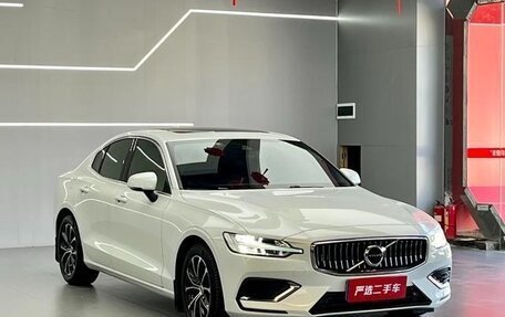 Volvo S60 III, 2020 год, 2 800 000 рублей, 4 фотография