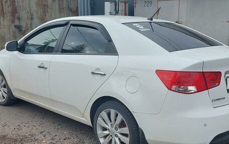 KIA Cerato III, 2011 год, 910 000 рублей, 2 фотография