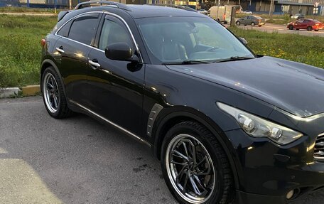 Infiniti FX II, 2010 год, 1 700 000 рублей, 1 фотография