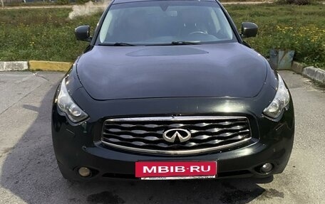 Infiniti FX II, 2010 год, 1 700 000 рублей, 2 фотография