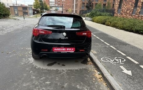 Alfa Romeo Giulietta, 2014 год, 1 300 000 рублей, 12 фотография