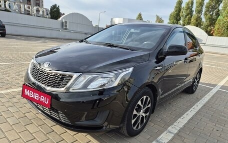 KIA Rio III рестайлинг, 2013 год, 885 000 рублей, 4 фотография