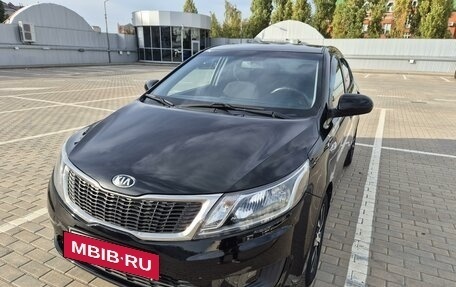 KIA Rio III рестайлинг, 2013 год, 885 000 рублей, 2 фотография