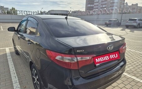 KIA Rio III рестайлинг, 2013 год, 885 000 рублей, 16 фотография