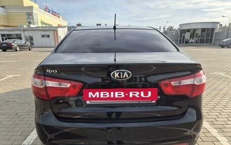 KIA Rio III рестайлинг, 2013 год, 885 000 рублей, 19 фотография