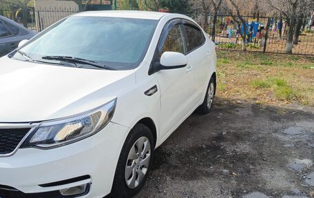 KIA Rio III рестайлинг, 2015 год, 750 000 рублей, 3 фотография