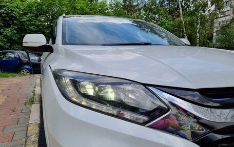 Honda Vezel, 2014 год, 2 050 000 рублей, 21 фотография