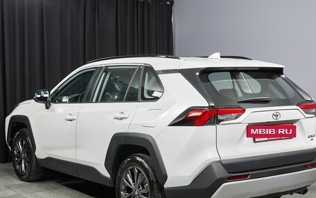 Toyota RAV4, 2024 год, 4 450 000 рублей, 6 фотография