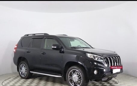 Toyota Land Cruiser Prado 150 рестайлинг 2, 2017 год, 4 047 000 рублей, 3 фотография