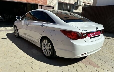 Hyundai Sonata VI, 2012 год, 1 890 000 рублей, 3 фотография