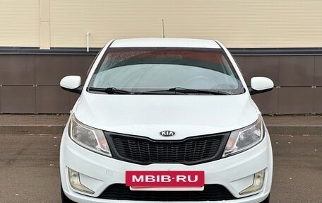 KIA Rio III рестайлинг, 2014 год, 930 000 рублей, 2 фотография