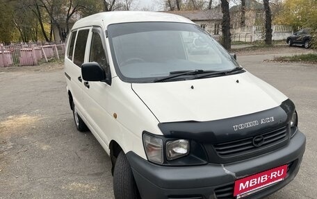 Toyota Town Ace III, 2001 год, 620 000 рублей, 2 фотография