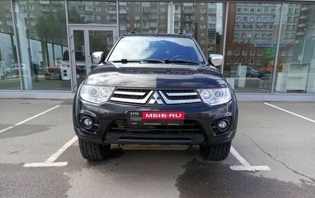 Mitsubishi Pajero Sport II рестайлинг, 2013 год, 1 870 400 рублей, 2 фотография