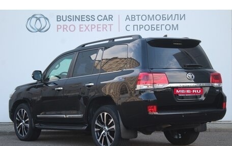 Toyota Land Cruiser 200, 2015 год, 5 580 000 рублей, 4 фотография