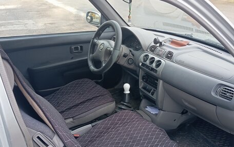 Nissan Micra II, 2001 год, 240 000 рублей, 7 фотография