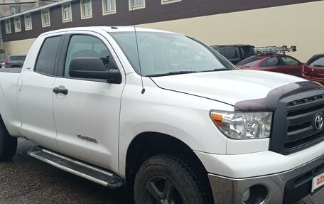 Toyota Tundra II, 2010 год, 3 000 000 рублей, 10 фотография