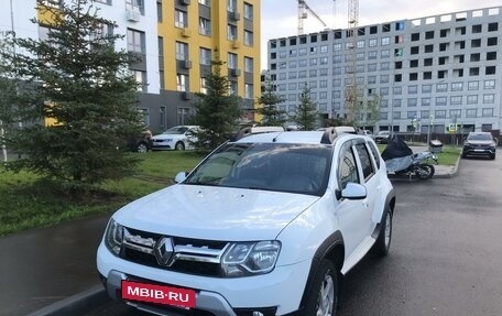 Renault Duster I рестайлинг, 2017 год, 1 420 000 рублей, 4 фотография