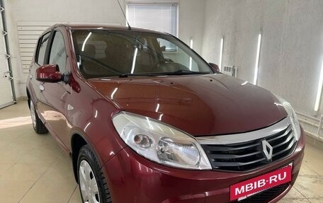 Renault Sandero I, 2011 год, 737 000 рублей, 2 фотография