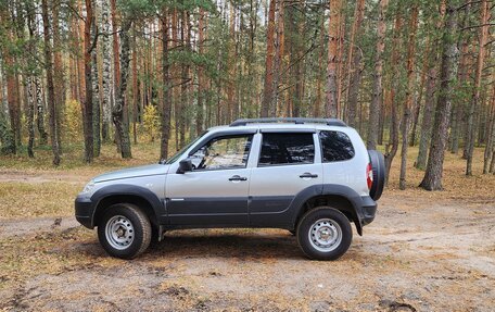 Chevrolet Niva I рестайлинг, 2015 год, 700 000 рублей, 1 фотография