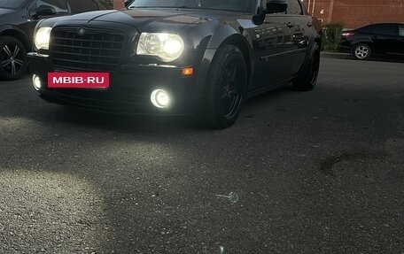 Chrysler 300C II, 2008 год, 1 300 000 рублей, 7 фотография