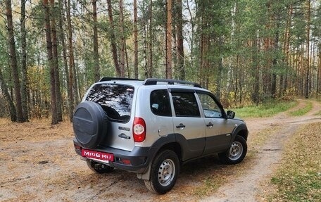 Chevrolet Niva I рестайлинг, 2015 год, 700 000 рублей, 8 фотография