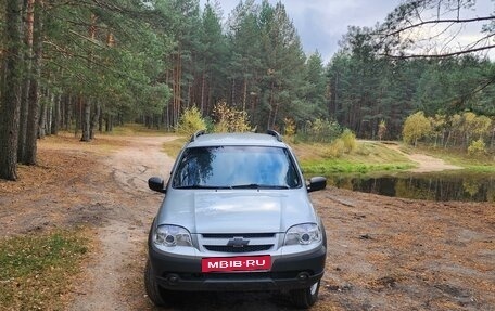 Chevrolet Niva I рестайлинг, 2015 год, 700 000 рублей, 9 фотография