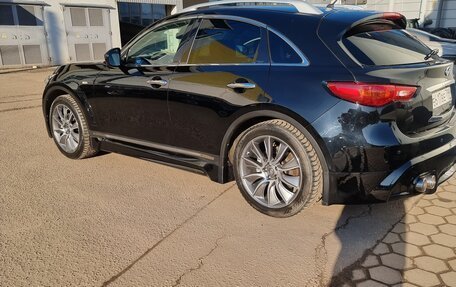 Infiniti QX70, 2017 год, 3 050 000 рублей, 8 фотография