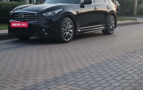 Infiniti QX70, 2017 год, 3 050 000 рублей, 3 фотография