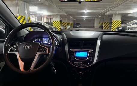 Hyundai Solaris II рестайлинг, 2014 год, 898 000 рублей, 24 фотография