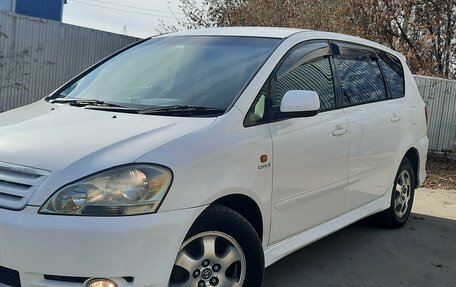 Toyota Ipsum II, 2002 год, 1 040 000 рублей, 4 фотография