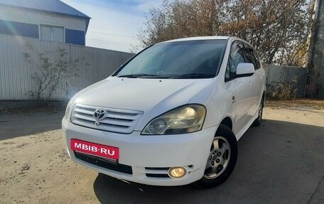 Toyota Ipsum II, 2002 год, 1 040 000 рублей, 3 фотография