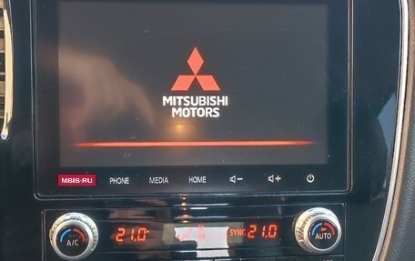 Mitsubishi Outlander III рестайлинг 3, 2021 год, 3 250 000 рублей, 31 фотография