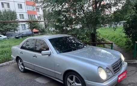 Mercedes-Benz E-Класс, 1998 год, 535 000 рублей, 1 фотография