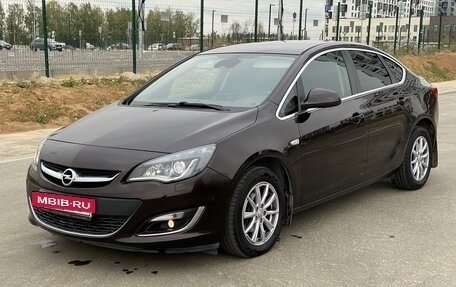 Opel Astra J, 2014 год, 1 150 000 рублей, 3 фотография