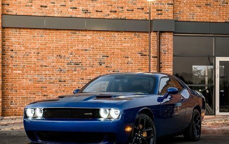 Dodge Challenger III рестайлинг 2, 2020 год, 4 400 000 рублей, 15 фотография