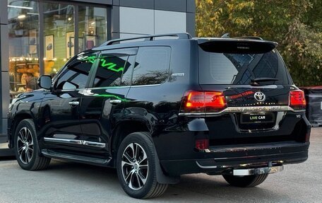 Toyota Land Cruiser 200, 2019 год, 8 000 000 рублей, 15 фотография