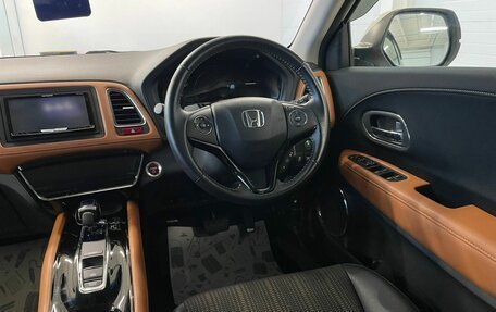 Honda Vezel, 2014 год, 2 199 999 рублей, 15 фотография