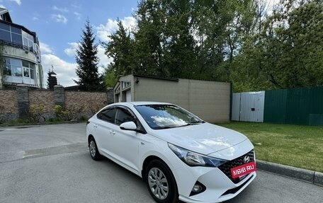 Hyundai Solaris II рестайлинг, 2022 год, 1 680 000 рублей, 6 фотография