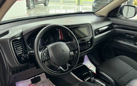 Mitsubishi Outlander III рестайлинг 3, 2019 год, 2 249 000 рублей, 9 фотография