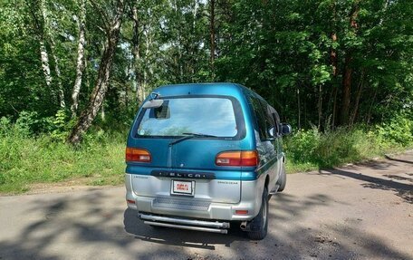 Mitsubishi Delica IV, 1997 год, 1 350 000 рублей, 3 фотография