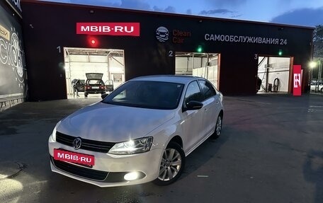 Volkswagen Jetta VI, 2013 год, 1 150 000 рублей, 3 фотография